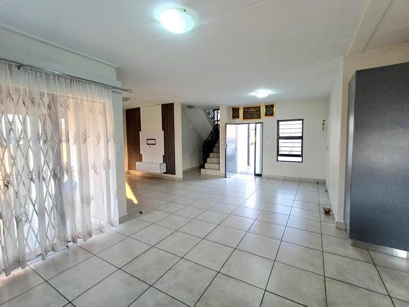 3 Bedroom Property for Sale in Raslouw Gauteng