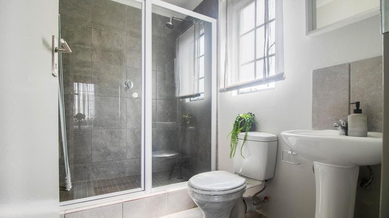 3 Bedroom Property for Sale in Crystal Park Gauteng
