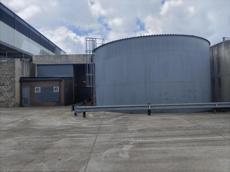 To Let Commercial Property for Rent in Vorna Valley Gauteng