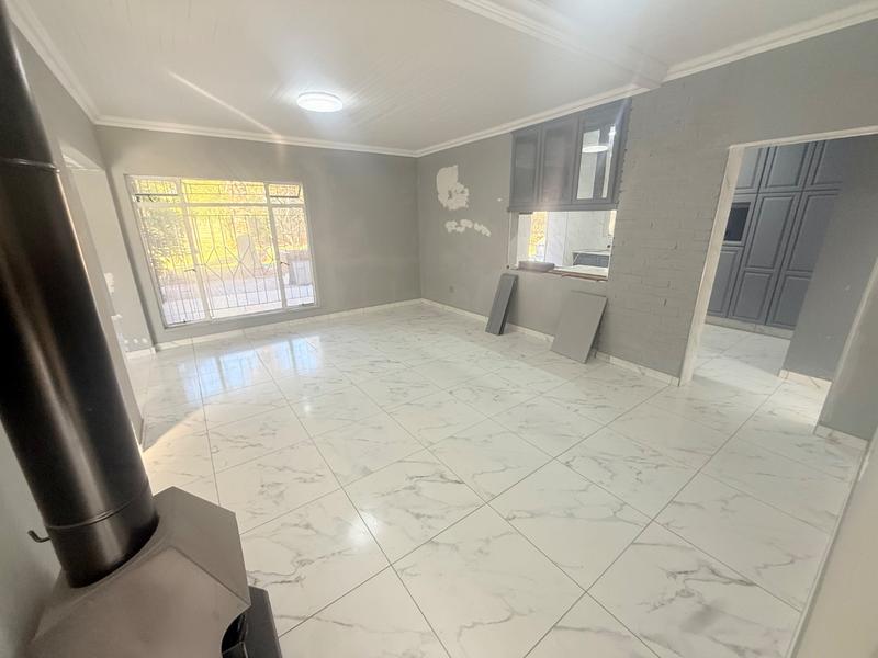3 Bedroom Property for Sale in Flora Gardens Gauteng