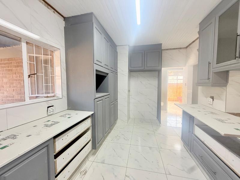 3 Bedroom Property for Sale in Flora Gardens Gauteng