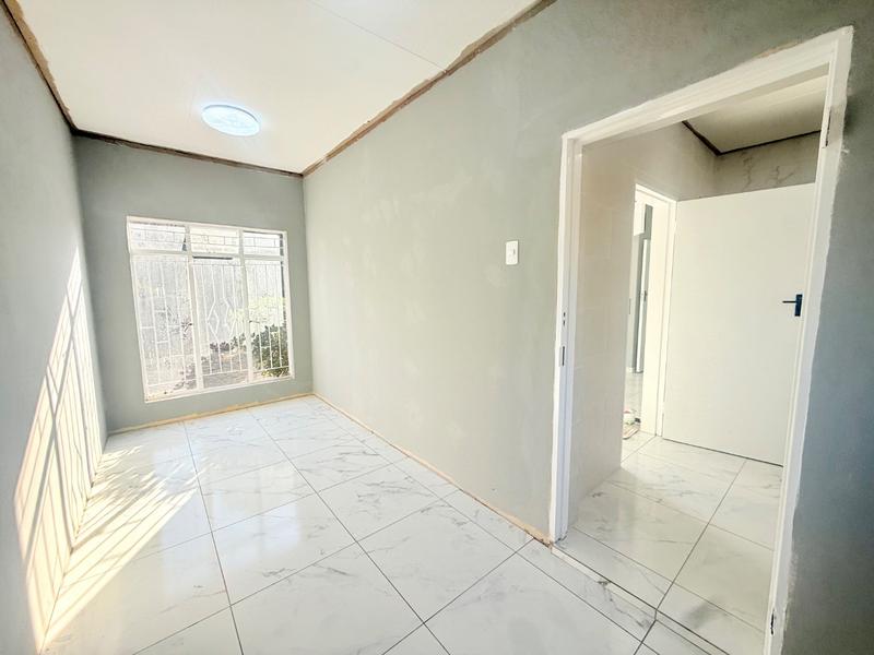 3 Bedroom Property for Sale in Flora Gardens Gauteng