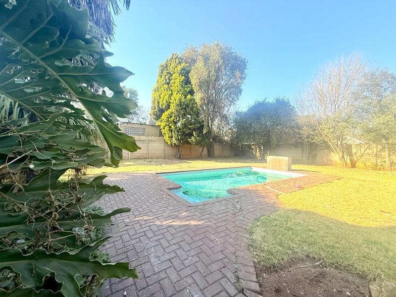 3 Bedroom Property for Sale in Flora Gardens Gauteng