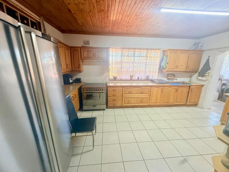 4 Bedroom Property for Sale in Vanderbijlpark CW 5 Gauteng