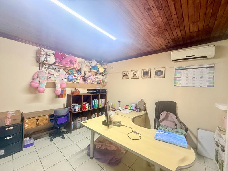 4 Bedroom Property for Sale in Vanderbijlpark CW 5 Gauteng