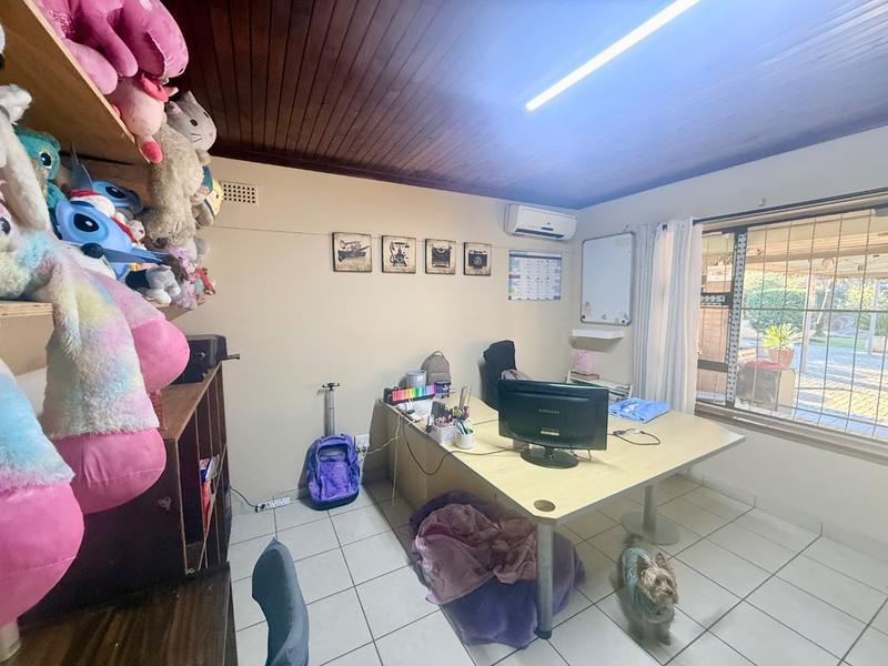 4 Bedroom Property for Sale in Vanderbijlpark CW 5 Gauteng