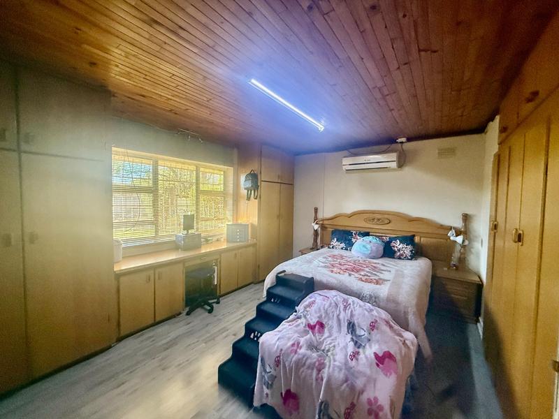 4 Bedroom Property for Sale in Vanderbijlpark CW 5 Gauteng