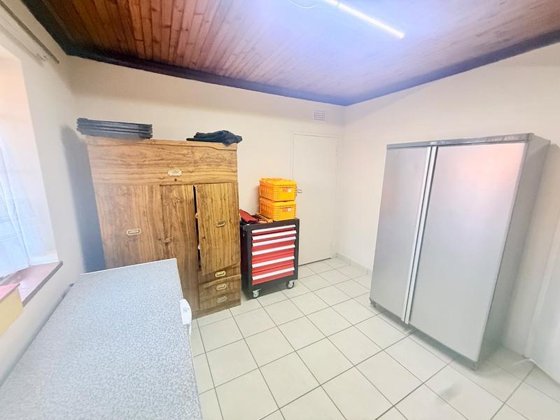 4 Bedroom Property for Sale in Vanderbijlpark CW 5 Gauteng