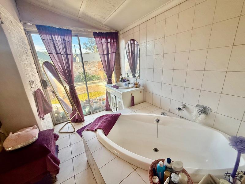 3 Bedroom Property for Sale in Vanderbijlpark SW 1 Gauteng