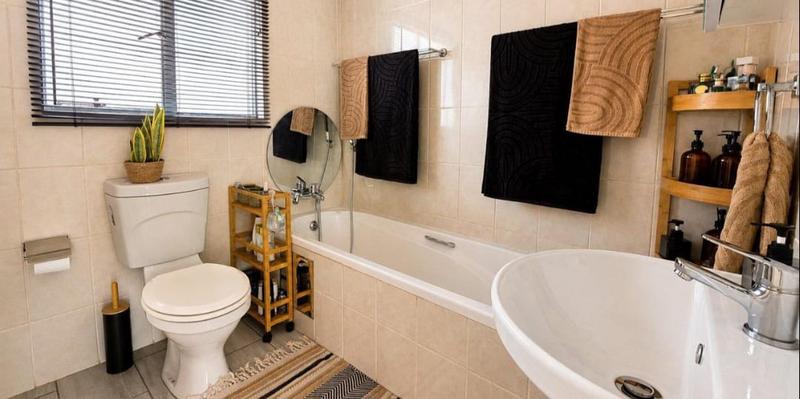 2 Bedroom Property for Sale in Verwoerdpark Gauteng