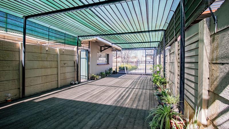 3 Bedroom Property for Sale in Wychwood Gauteng