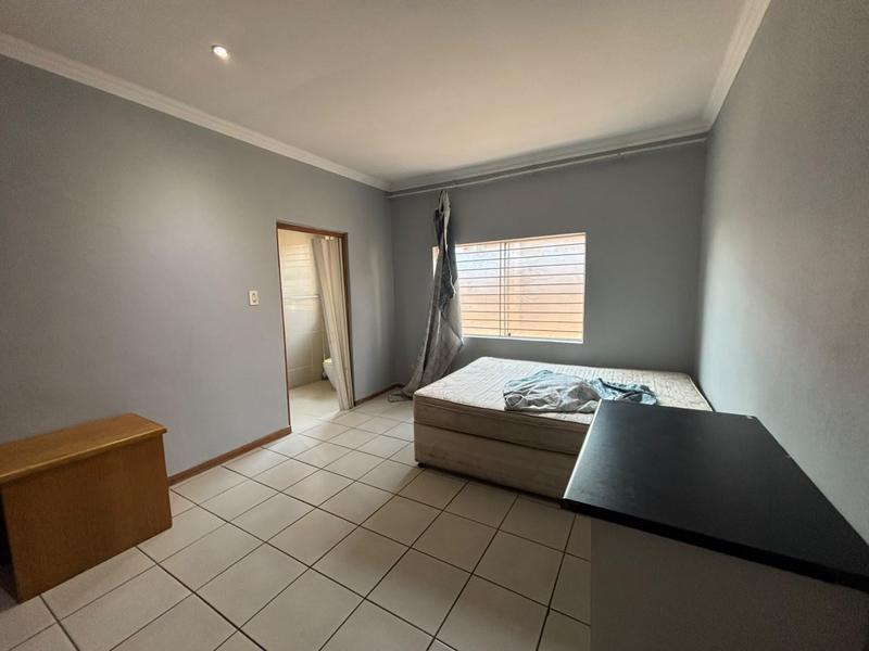7 Bedroom Property for Sale in Westdene Gauteng