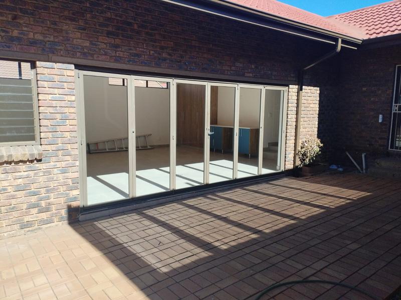 3 Bedroom Property for Sale in Vanderbijlpark SE 3 Gauteng