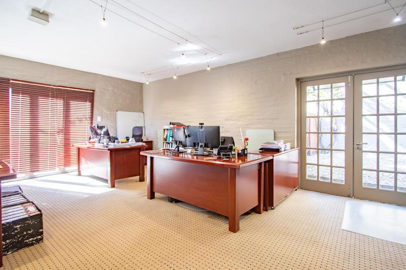 6 Bedroom Property for Sale in Beaulieu Gauteng