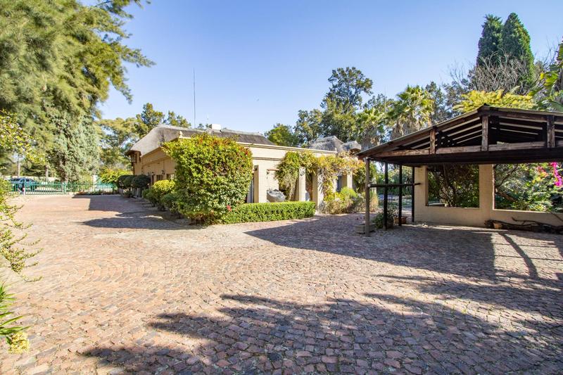 6 Bedroom Property for Sale in Beaulieu Gauteng