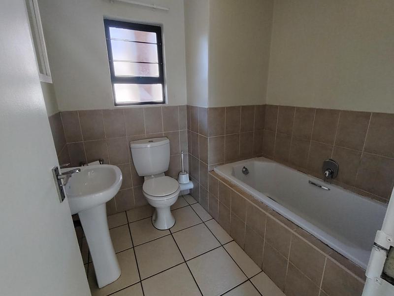 To Let 2 Bedroom Property for Rent in Kosmosdal Gauteng