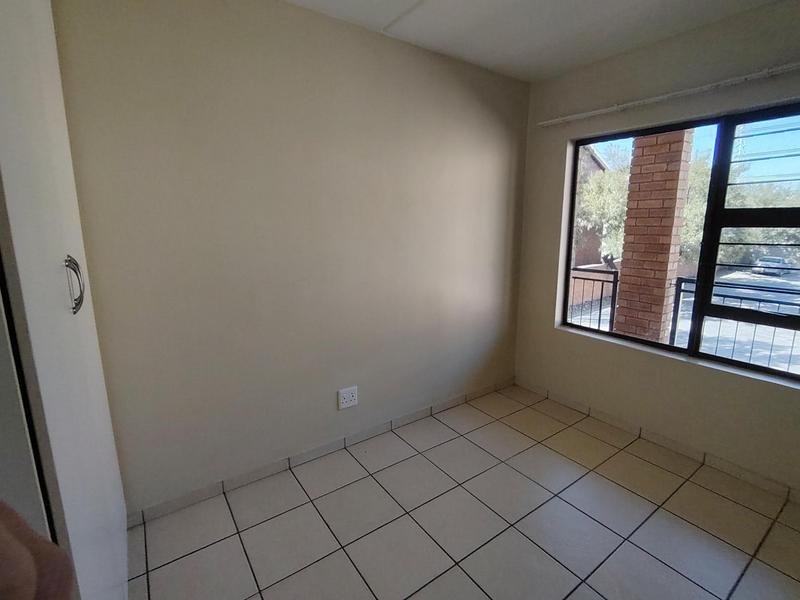 To Let 2 Bedroom Property for Rent in Kosmosdal Gauteng