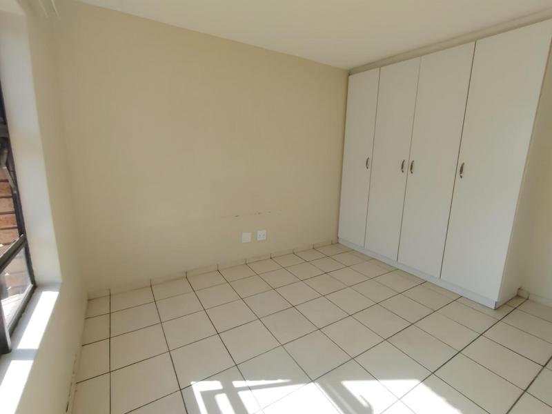 To Let 2 Bedroom Property for Rent in Kosmosdal Gauteng
