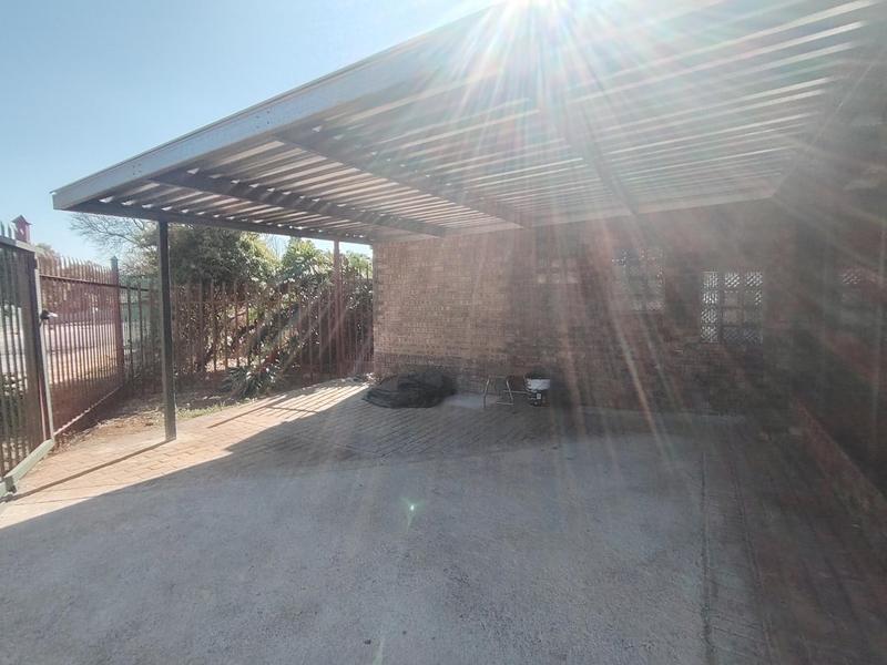 To Let 1 Bedroom Property for Rent in Wierda Park Gauteng