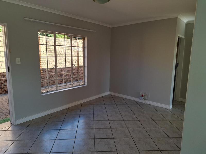 To Let 2 Bedroom Property for Rent in Wapadrand Gauteng