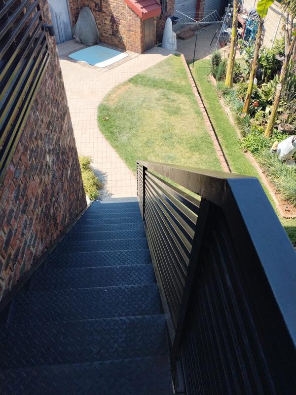 1 Bedroom Property for Sale in Vanderbijlpark SE 4 Gauteng