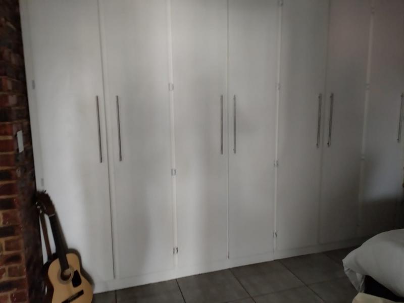 1 Bedroom Property for Sale in Vanderbijlpark SE 4 Gauteng
