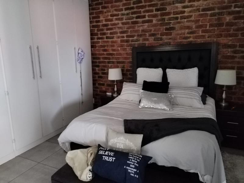 1 Bedroom Property for Sale in Vanderbijlpark SE 4 Gauteng