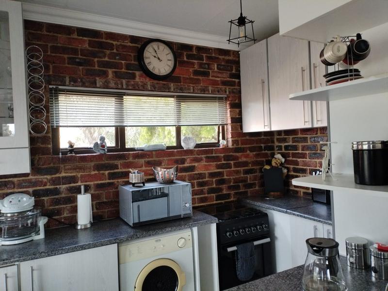1 Bedroom Property for Sale in Vanderbijlpark SE 4 Gauteng