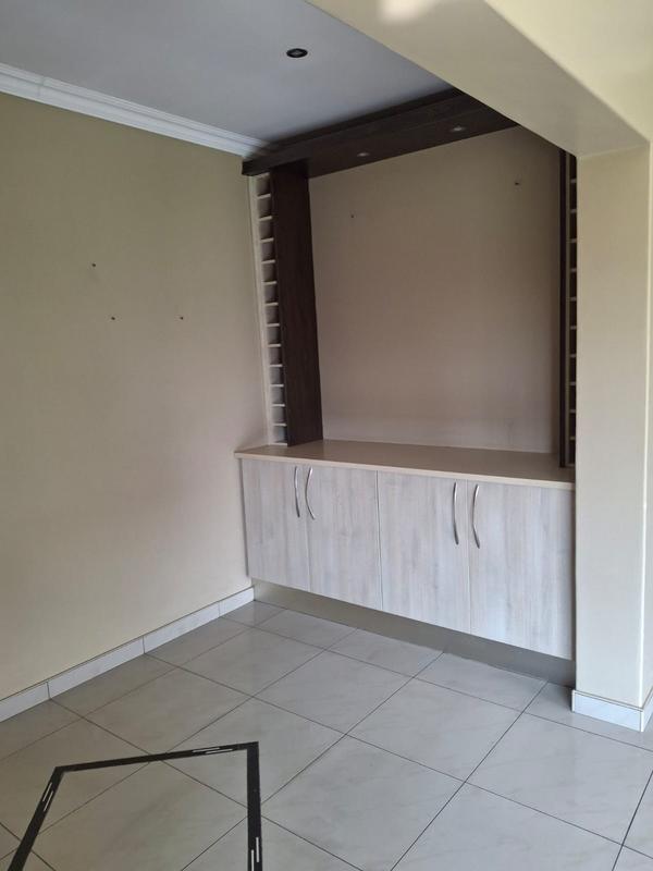 To Let 4 Bedroom Property for Rent in Vanderbijlpark SE 8 Gauteng