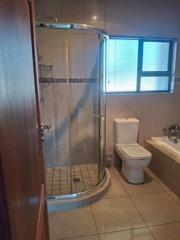 To Let 4 Bedroom Property for Rent in Vanderbijlpark SE 8 Gauteng