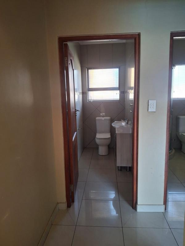 To Let 4 Bedroom Property for Rent in Vanderbijlpark SE 8 Gauteng