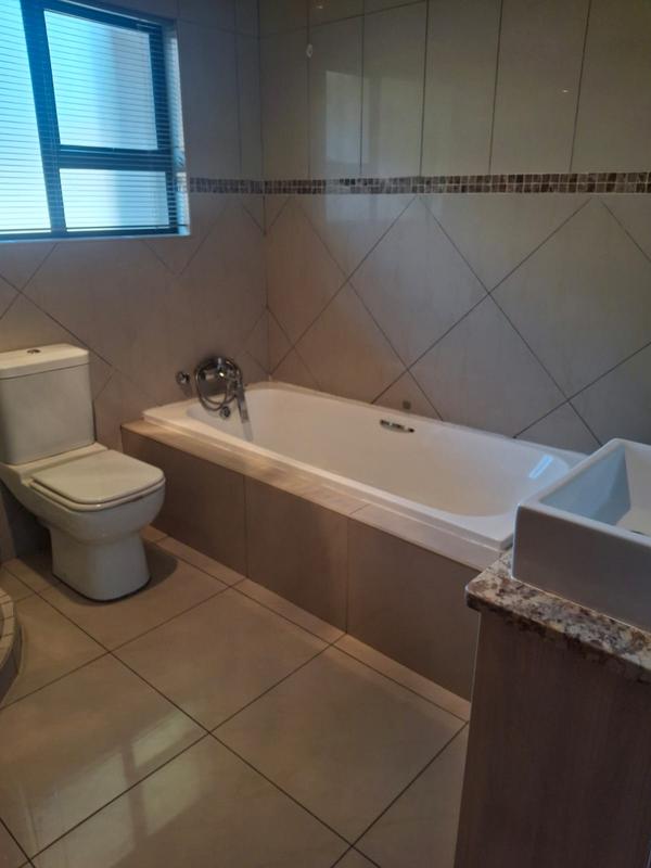 To Let 4 Bedroom Property for Rent in Vanderbijlpark SE 8 Gauteng