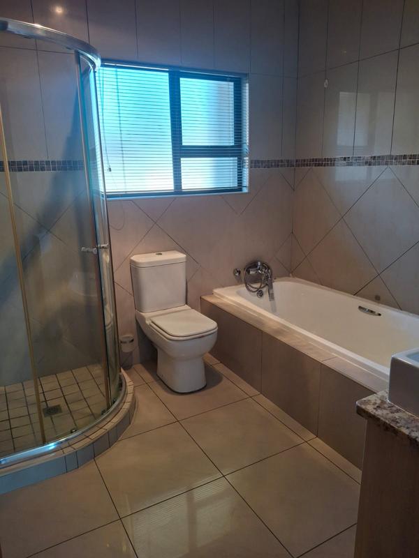 To Let 4 Bedroom Property for Rent in Vanderbijlpark SE 8 Gauteng