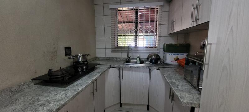 3 Bedroom Property for Sale in Brackendowns Gauteng