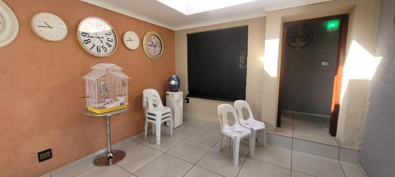 3 Bedroom Property for Sale in Brackendowns Gauteng