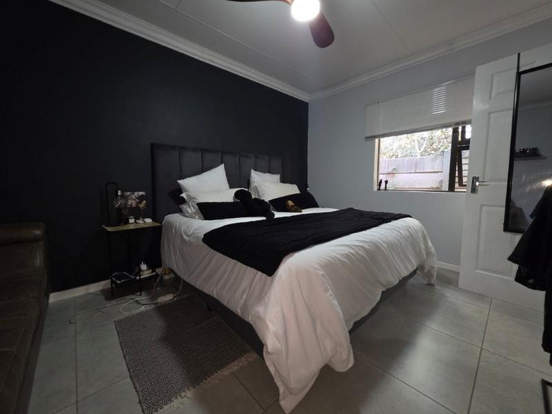 7 Bedroom Property for Sale in Brackenhurst Gauteng