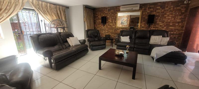 4 Bedroom Property for Sale in Meyersdal Gauteng