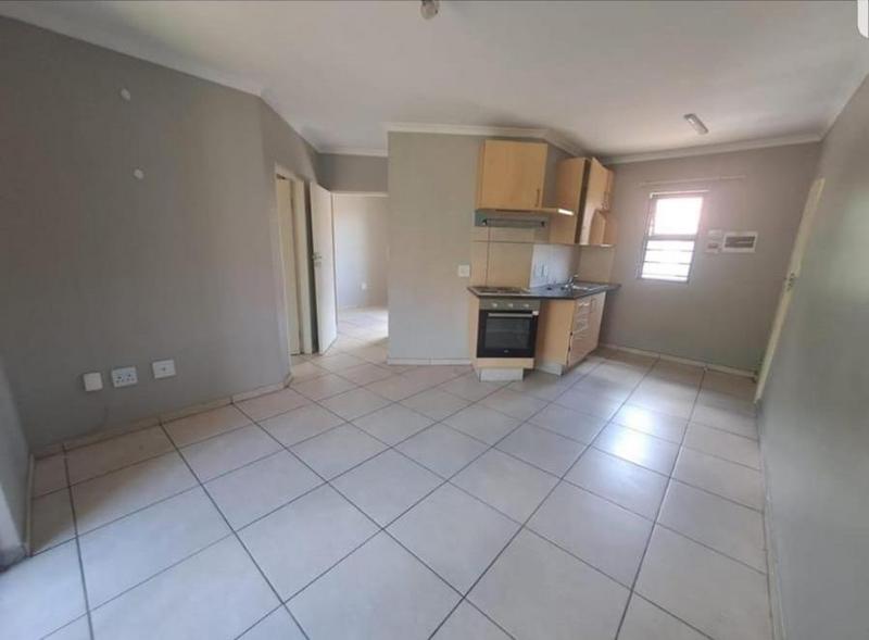To Let 2 Bedroom Property for Rent in Lakefield Gauteng