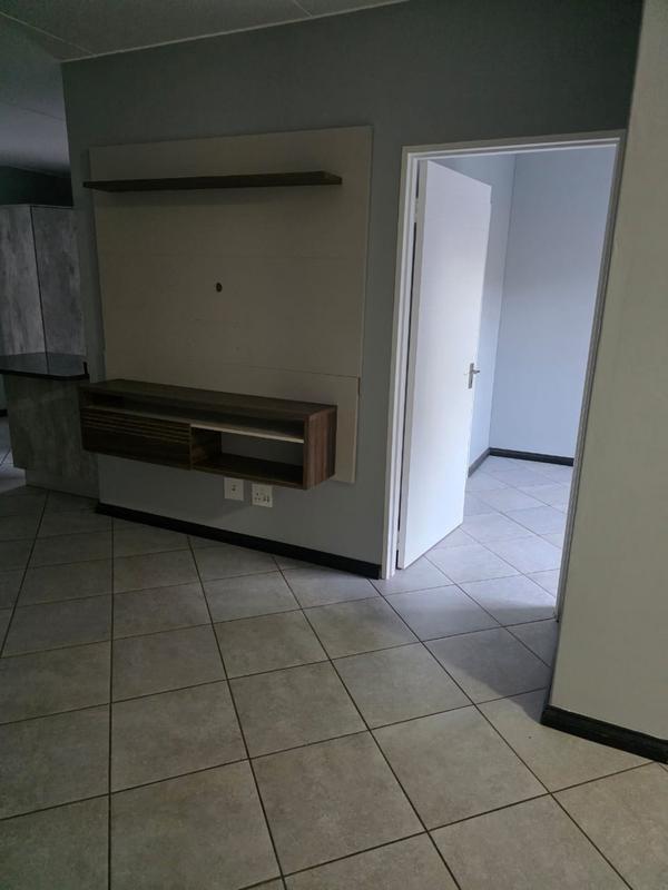 2 Bedroom Property for Sale in Norton Home Estate AH Gauteng