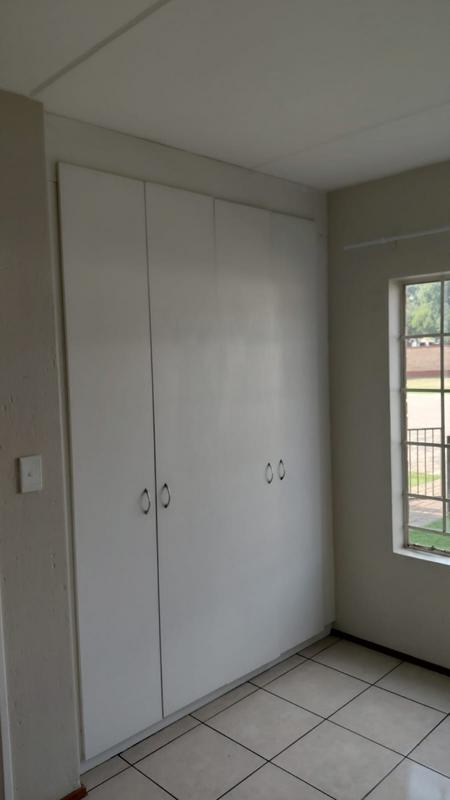 2 Bedroom Property for Sale in Comet Gauteng