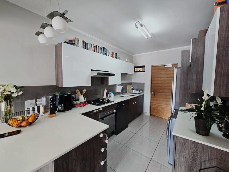 3 Bedroom Property for Sale in Glen Marais Gauteng