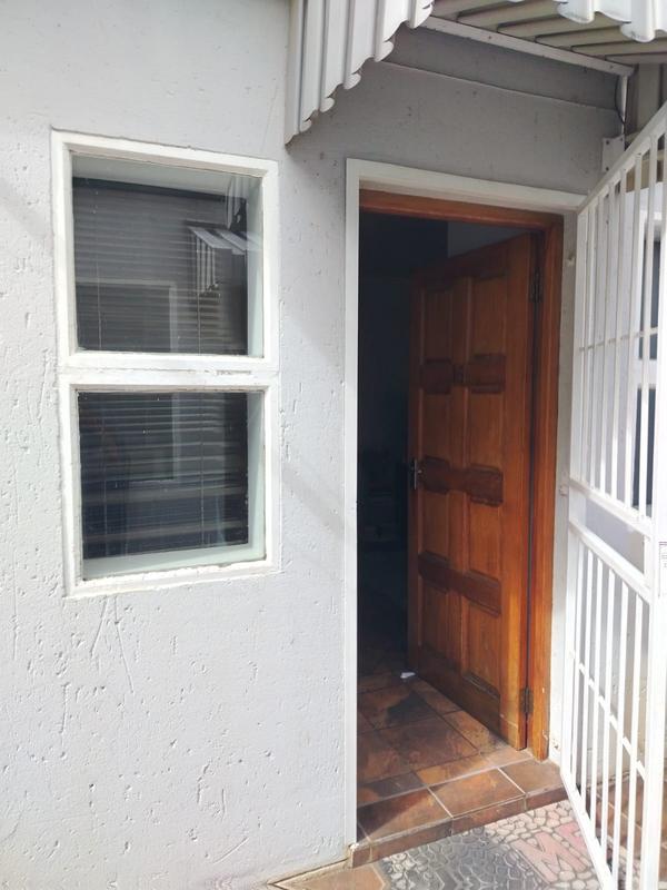 2 Bedroom Property for Sale in Cresta Gauteng