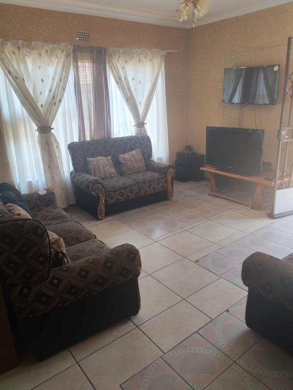3 Bedroom Property for Sale in Mid Ennerdale Gauteng
