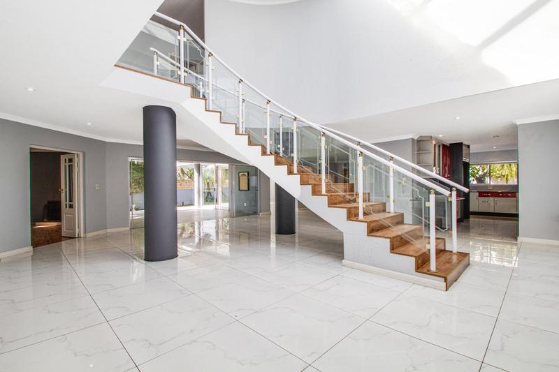 To Let 4 Bedroom Property for Rent in Dainfern Golf Estate Gauteng
