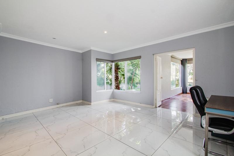 To Let 4 Bedroom Property for Rent in Dainfern Golf Estate Gauteng