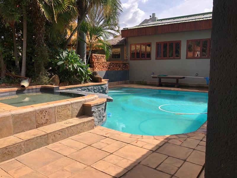 6 Bedroom Property for Sale in Amandasig Gauteng