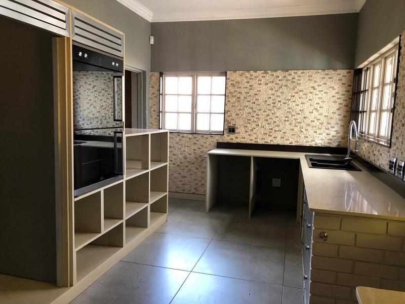 6 Bedroom Property for Sale in Amandasig Gauteng