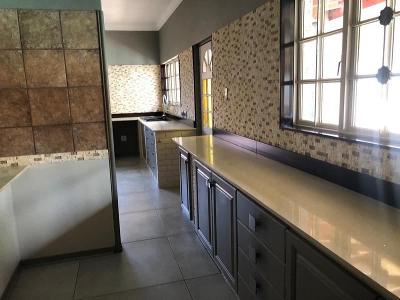 6 Bedroom Property for Sale in Amandasig Gauteng