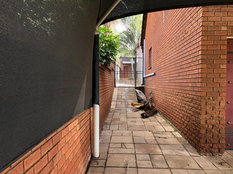 6 Bedroom Property for Sale in Amandasig Gauteng