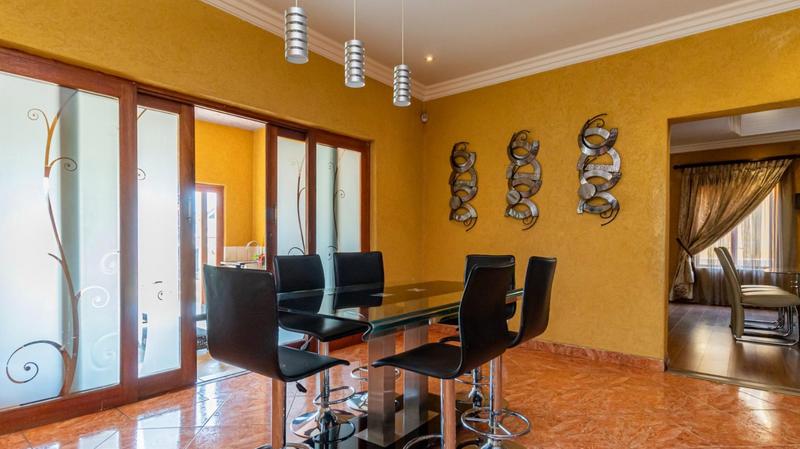5 Bedroom Property for Sale in Magaliesberg Country Estate Gauteng